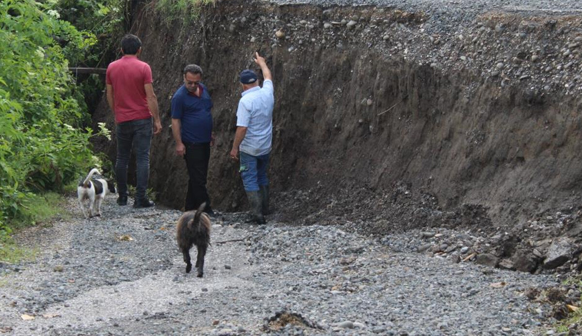 Samsun'da çöken mahalle tedirgin etti: 6 ev tahliye edildi