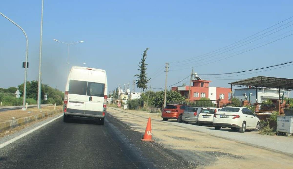 Asfalt eriten hava! Sıcaklık 40 dereceyi buldu... Asfalt eriten hava! Sıcaklık 40 dereceyi buldu...