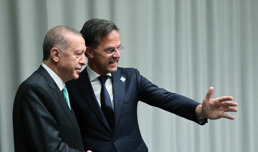 NATO Zirvesi'nde diplomasi trafiği: Erdoğan, dünya liderleriyle ikili görüşmeler gerçekleştiriyor NATO Zirvesi'nde diplomasi trafiği: Erdoğan, dünya liderleriyle ikili görüşmeler gerçekleştiriyor
