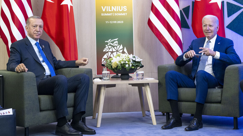 Cumhurbaşkanı Erdoğan-Biden görüşmesi dünyada gündem oldu! Diplomasi zaferi geniş yankı yaptı: Türkiye bir dizi taviz aldı Cumhurbaşkanı Erdoğan-Biden görüşmesi dünyada gündem oldu! Diplomasi zaferi geniş yankı yaptı: Türkiye bir dizi taviz aldı