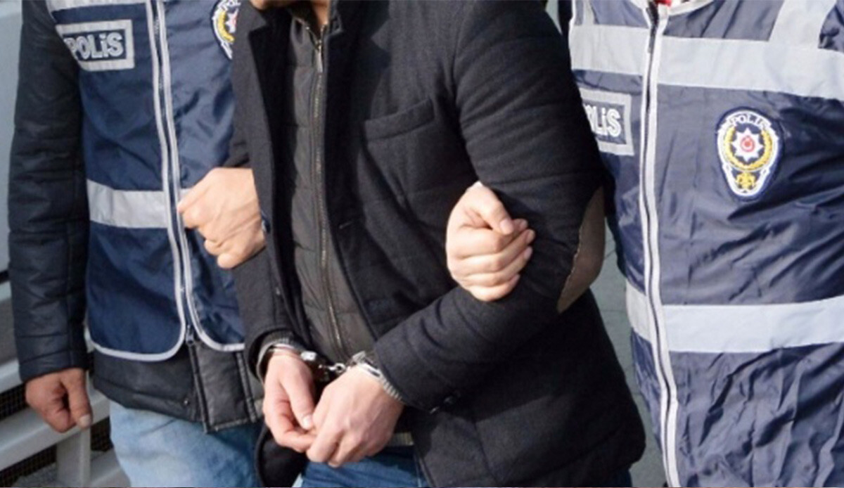 Ankara merkezli 6 ilde FETÖ operasyonu: 47 gözaltı kararı Ankara merkezli 6 ilde FETÖ operasyonu: 47 gözaltı kararı