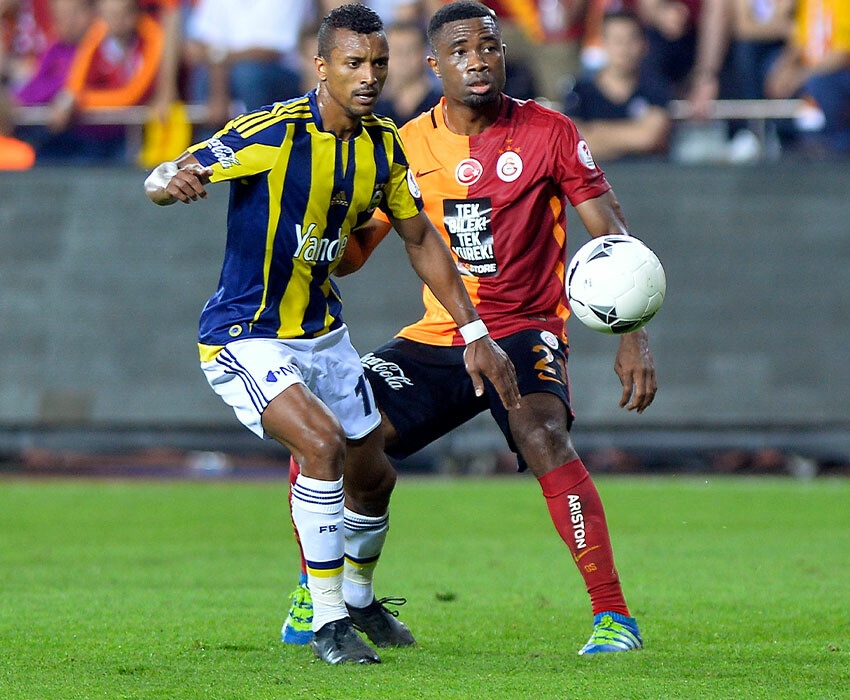 Süper Lig'de sezonun sürpriz transferi gerçekleşti! Luis Nani imza için İstanbul'da Süper Lig'de sezonun sürpriz transferi gerçekleşti! Luis Nani imza için İstanbul'da