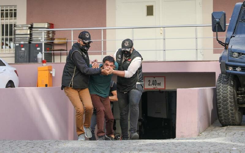 İzmir’de infaz koruma memurlarına yönelik terör saldırısında yeni gelişme İzmir’de infaz koruma memurlarına yönelik terör saldırısında yeni gelişme