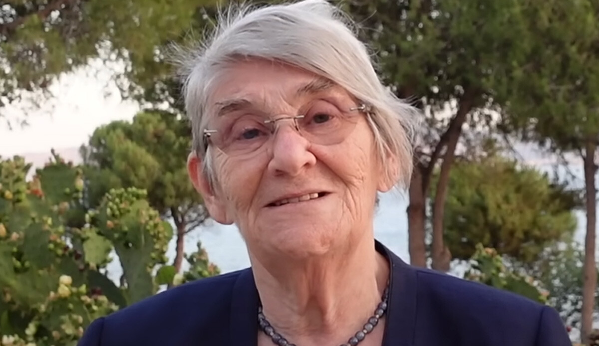 Canan Karatay, yere göğe sığdıramadığı besini açıkladı! 10 yaş geriye götürüyor