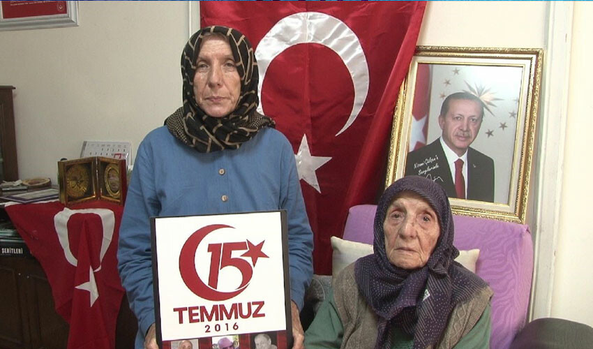 15 Temmuz şehidinin eşinden duygulandıran sözler: Gururluyuz ve mutluyuz devletimiz ayakta 15 temmuz şehitleri yakınları
