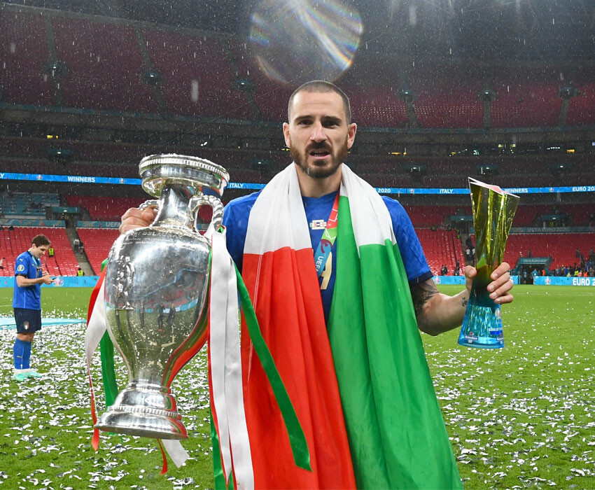 Bonucci'den Fenerbahçe'ye cevap! İtalyan oyuncunun yeni adresi belli oluyor Bonucci'den Fenerbahçe'ye cevap! İtalyan oyuncunun yeni adresi belli oluyor