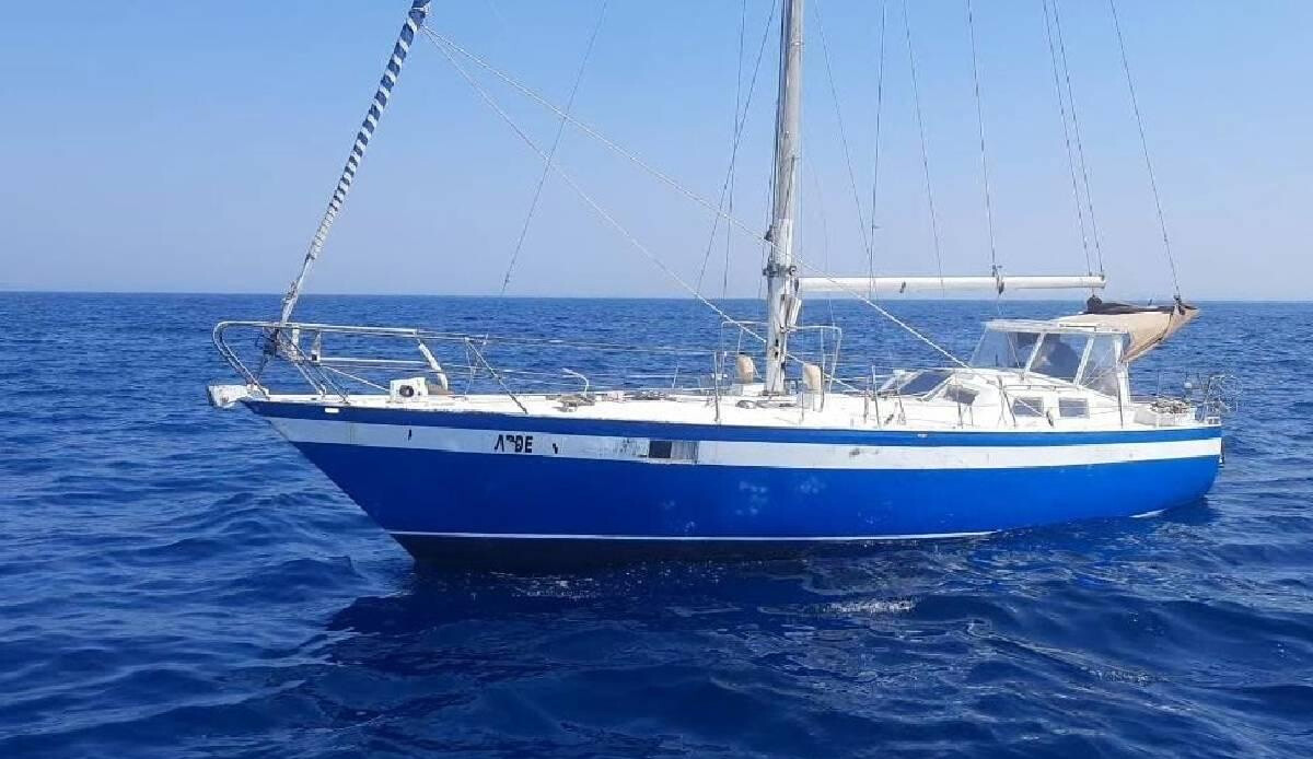 Didim açıklarında 54 düzensiz göçmen yakalandı Didim açıklarında 54 düzensiz göçmen yakalandı