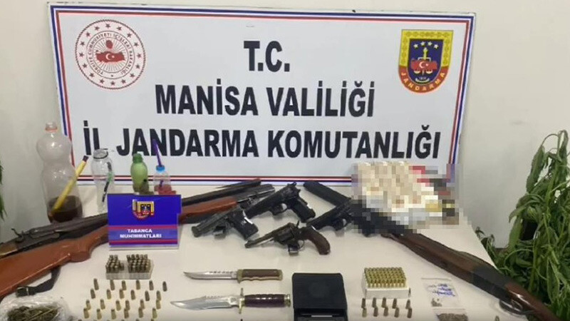 22 ayrı adrese baskın: Çok sayıda gözaltı var 22 ayrı adrese baskın: Çok sayıda gözaltı var