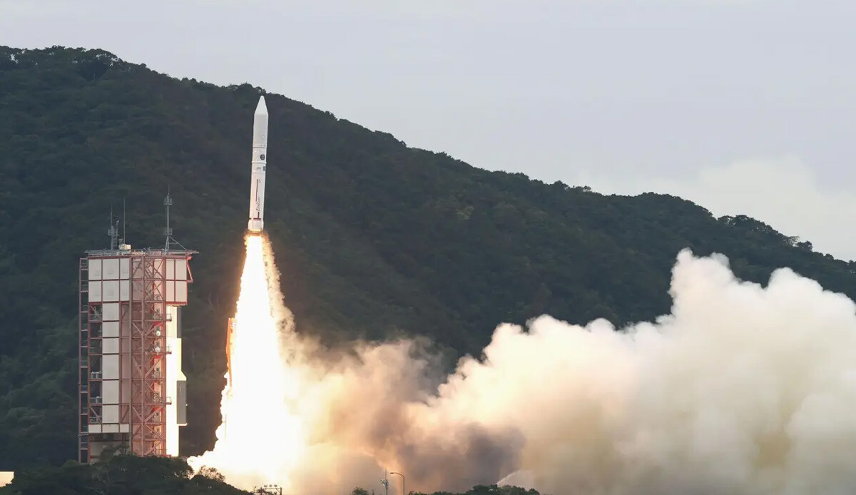 Japonya'nın Epsilon roket motoru test sırasında patladı Japonya'nın Epsilon roket motoru test sırasında patladı