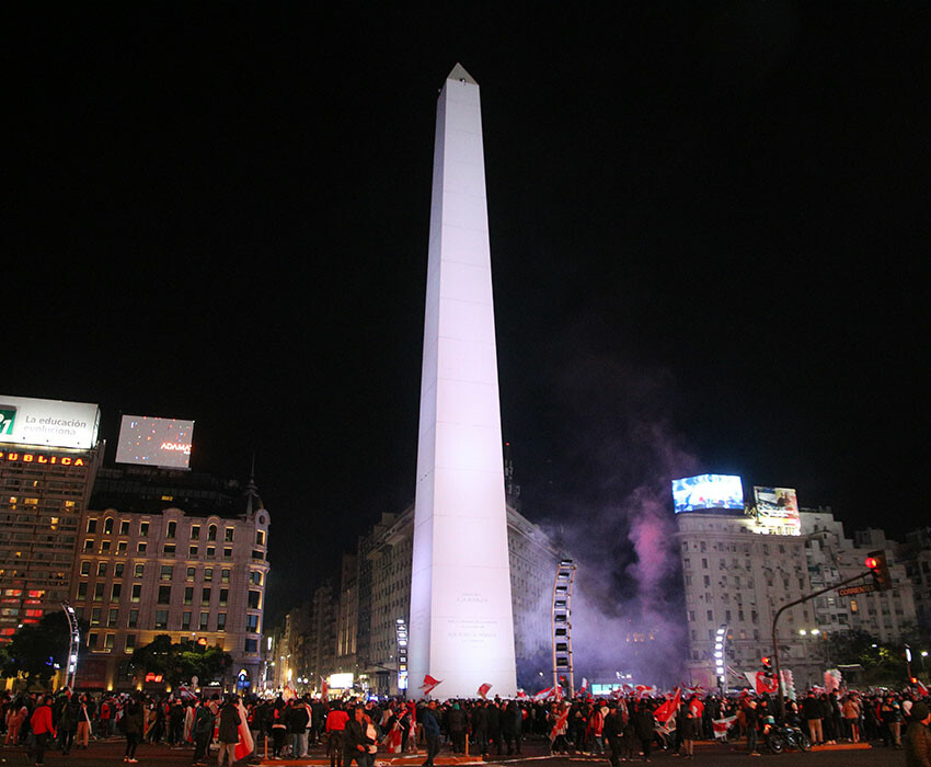 Arjantin'de şampiyon River Plate oldu! Binlerce taraftar meydanlara akın etti