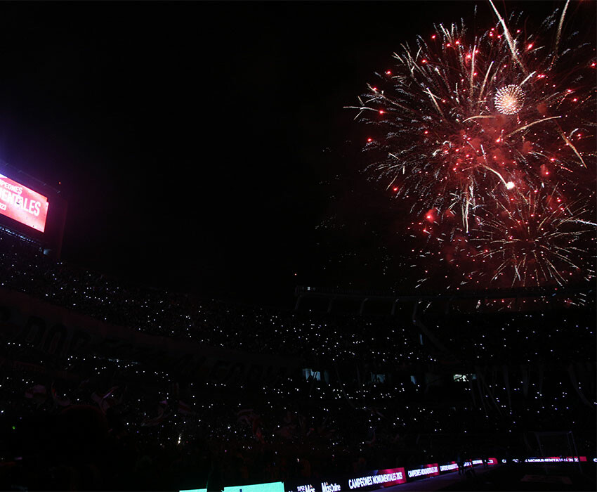 Arjantin'de şampiyon River Plate oldu! Binlerce taraftar meydanlara akın etti