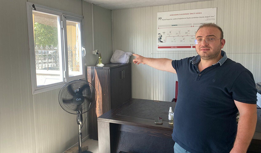 Enkazdan kurtarabildiklerini de hırsızlar çaldı