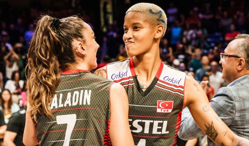 Filenin Sultanları’ndan zafer şarkısı! Hep bir ağızdan söyleyip coştular - 1. Resim