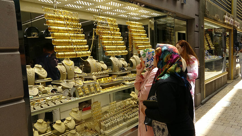 Döviz kurlarında gözler Merkez Bankası'nda: Dolar ve euroda rekor başlangıç Gram altında son durum