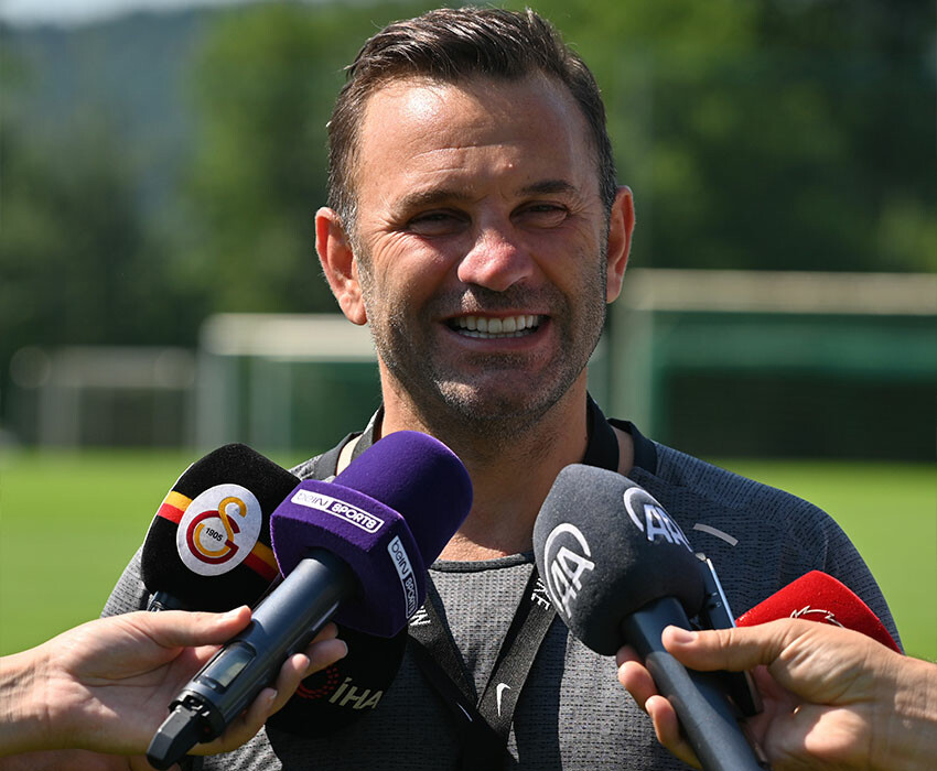 Galatasaray'da hareketli saatler! Okan Buruk, 3 transferin müjdesini verdi