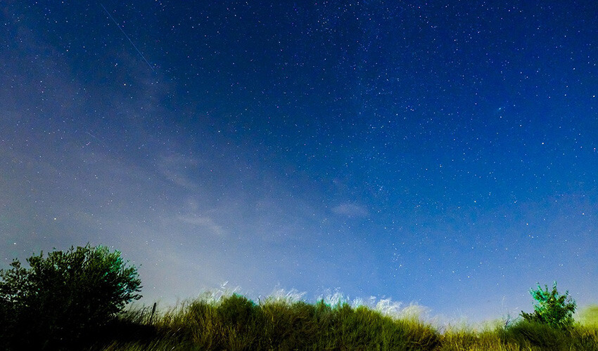 <p>Peki, Perseid meteor yağmurlarının zirve yaptığı gecede kaç gök taşı görebiliriz? BBC Science Focus'ta yer alan habere göre, zirve yaptığı gecede, <strong>saatte 100 meteor görmek bile mümkün. </strong>Ancak bu tahmin en yüksek seviye elbette. </p>