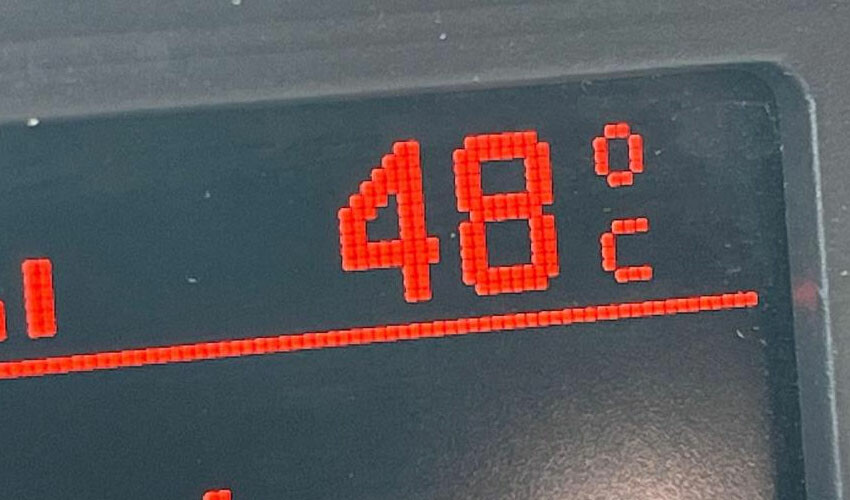 Termometreler 48 dereceyi gördü, tarihi mekanlar boş kaldı Termometreler 48 dereceyi gördü, tarihi mekanlar boş kaldı