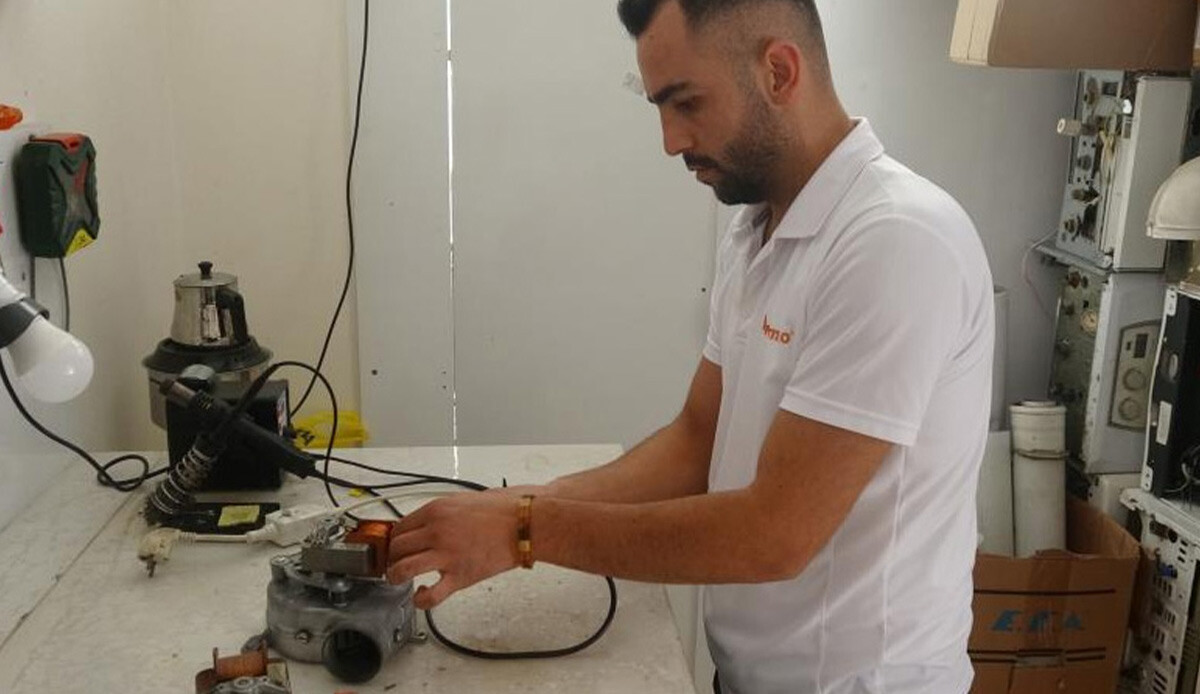 Hem elektrik faturasından tasarruf hem de klima! Serinlemek için bulduğu yöntem şaşırttı: Maliyeti çok düşük ama verimi çok yüksek - YAŞAM