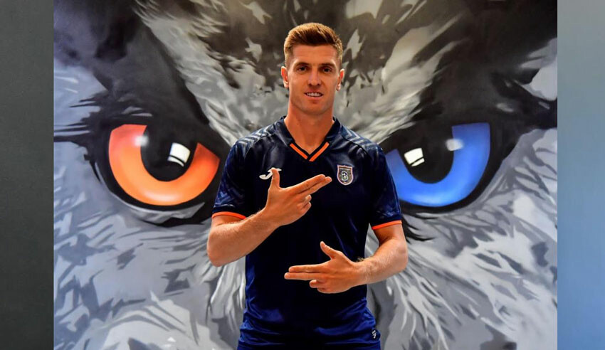 Başakşehir'in yeni 9 numarası Krzysztof Piatek! Polonyalı yıldız Süper Lig'e transfer oldu