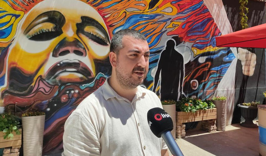 Hatay'da vefa buluşması: Enkazdan kurtarılanlarla ekipler bir araya geldi