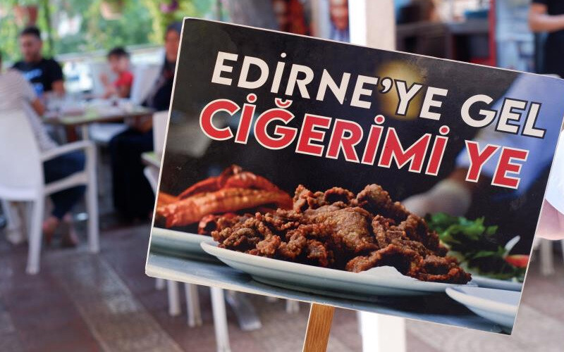Edirne'de tava ciğercilerine esnaftan sevindiren karar: İğneden ipliğe zam gelirken onlar fiyatı sabit tuttu Edirne'de tava ciğercilerine esnaftan sevindiren karar: İğneden ipliğe zam gelirken onlar fiyatı sabit tuttu