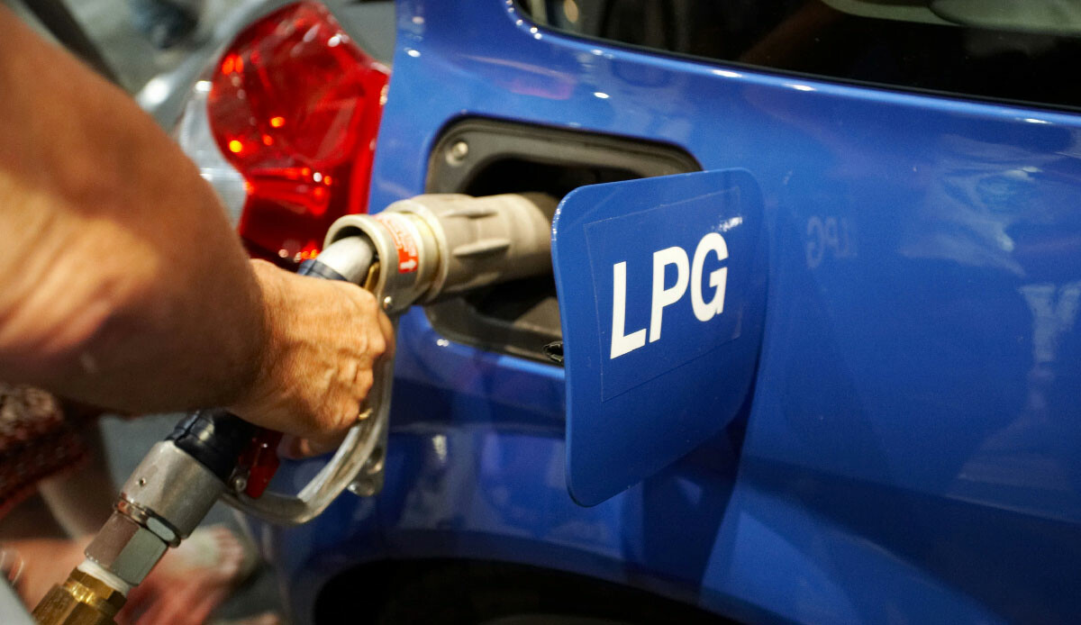 Akaryakıtta makas açıldı! Benzin ve motorine zam, LPG'ye talebi artırdı Akaryakıtta makas açıldı! Benzin ve motorine zam, LPG'ye talebi artırdı