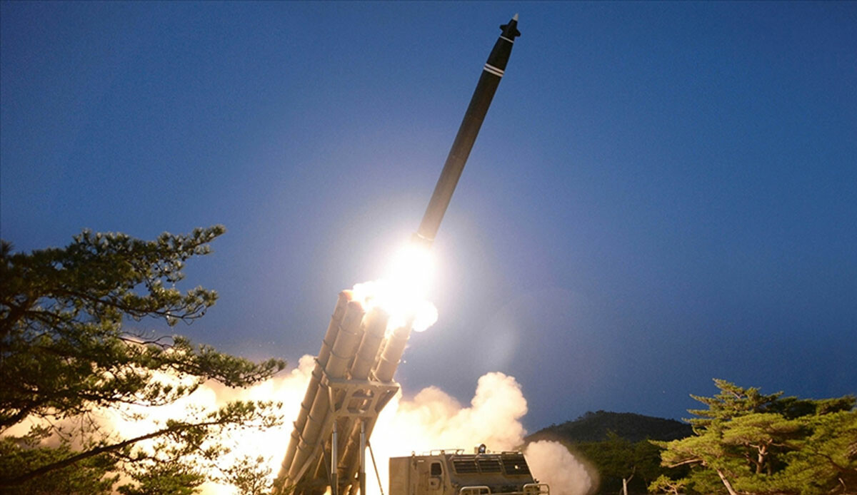 Japonya'dan Kuzey Kore'ye balistik füze protestosu Japonya'dan Kuzey Kore'ye balistik füze protestosu