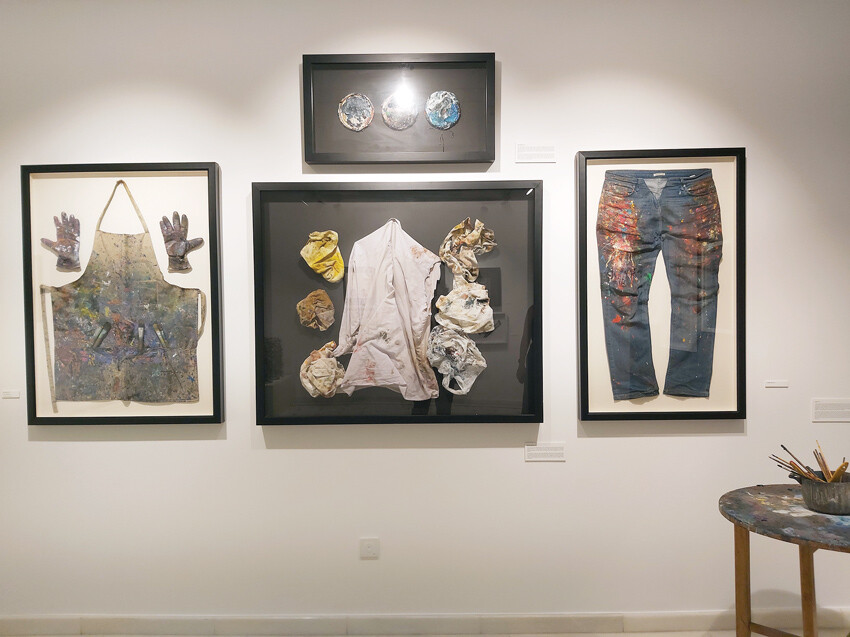 Sanatçının emektar yol arkadaşları: Sanat eserlerinin arka planı bu sergide Sanatçının emektar yol arkadaşları: Sanat eserlerinin arka planı bu sergide