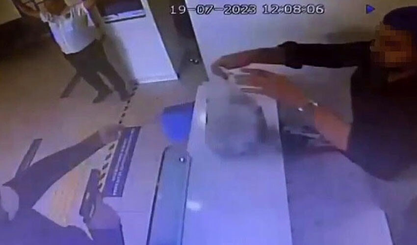 Akıllara durgunluk veren hırsızlık olayı! Annesinin kıyafetiyle banka soydu