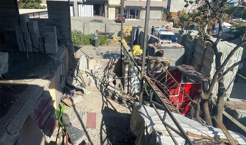 Kahramanmaraş'ta facia! İnşaat duvarı çöktü 1 ölü 2 yaralı