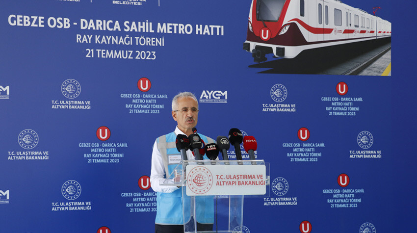 Bakan Uraloğlu: Milletimizin ihtiyaçlarına cevap veren ulaşım ağı tesis edene kadar durmayacağız