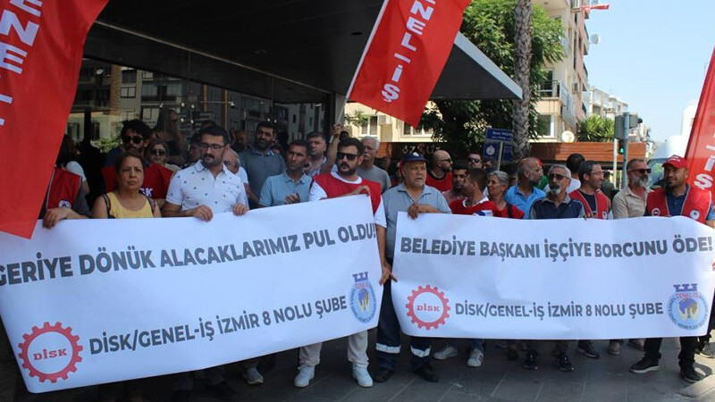 Karşıyaka Belediyesinde maaş krizi! İşçiler isyan etti: Maaşlarımızı kaç taksitte vereceksiniz Karşıyaka Belediyesinde maaş krizi! İşçiler isyan etti: Maaşlarımızı kaç taksitte vereceksiniz