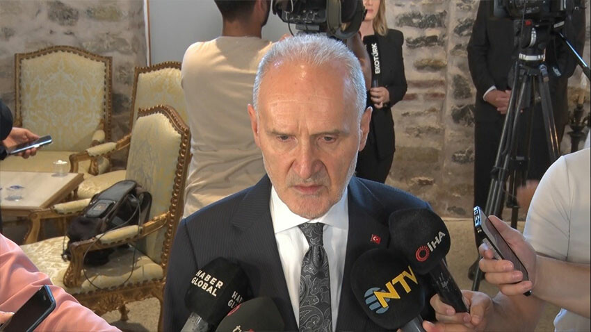 Dolmabahçe'de zirve sona erdi: İş dünyasından ilk açıklamalar Dolmabahçe'de zirve sona erdi: İş dünyasından ilk açıklamalar