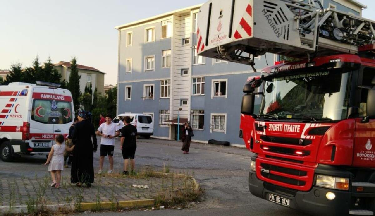 Pendik’te ilginç olay: Önce kavga ettiler, sonra evi yaktılar Pendik’te ilginç olay: Önce kavga ettiler, sonra evi yaktılar