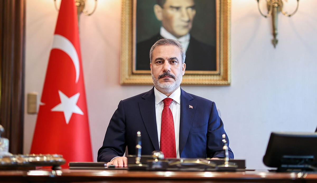 Bakan Fidan, Zardari ile Danimarka'daki alçak eylemi görüştü Bakan Fidan, Zardari ile Danimarka'daki alçak eylemi görüştü
