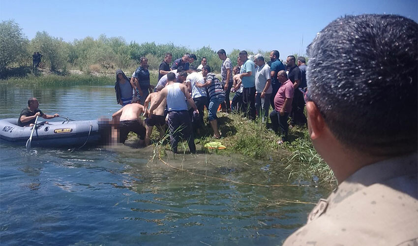 Yürek yakan olay: Çocuklarını kurtarmak için kendini feda etti Yürek yakan olay: Çocuklarını kurtarmak için kendini feda etti
