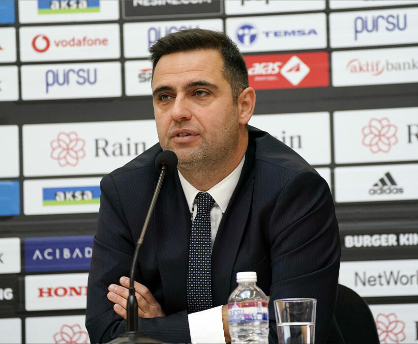 Beşiktaş'ta şok eden istifa: Şenol Güneş - Ceyhun Kazancı anlaşmazlığından ayrılık çıktı Beşiktaş'ta şok eden istifa: Şenol Güneş - Ceyhun Kazancı anlaşmazlığından ayrılık çıktı