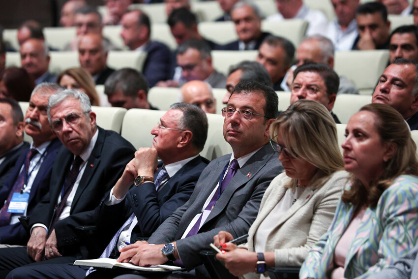 Kılıçdaroğlu toplantıda resti çekti: Temiz birini bulun istifa edeyim Kılıçdaroğlu toplantıda resti çekti: Temiz birini bulun istifa edeyim