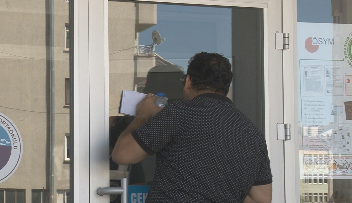 KPSS'ye yetişemedi: 1 dakika 2 senesine mal oldu KPSS'ye yetişemedi: 1 dakika 2 senesine mal oldu