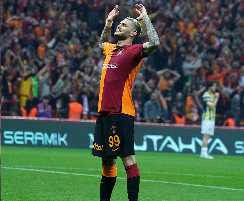 Mauro Icardi Galatasaray'da! Arjantinli golcünün sözleşme detayları belli oldu Mauro Icardi Galatasaray'da! Arjantinli golcünün sözleşme detayları belli oldu