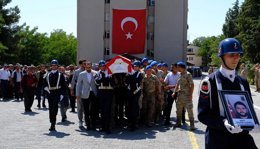 Şemdinli'de hain saldırı: Güvenlik korucusu Hasan Çiftçi şehit oldu
