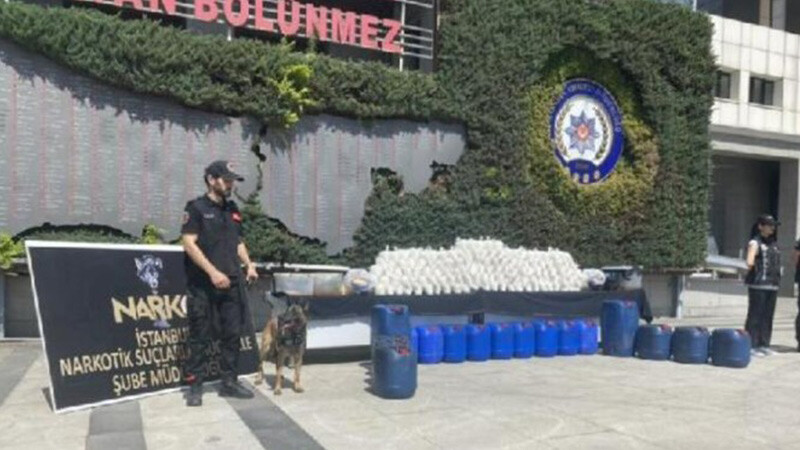 İstanbul'da 849 kilo 880 gram uyuşturucu ele geçirildi! İstanbul'da 849 kilo 880 gram uyuşturucu ele geçirildi!