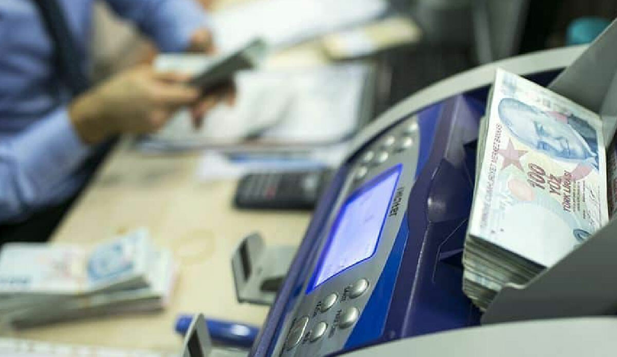 Milyonları heyecanlandıracak zam teklifi Kamu-Sen'den geldi: En düşük memur maaşı 42 bin TL'ye mi çıkacak? Milyonları heyecanlandıracak zam teklifi Kamu-Sen'den geldi: En düşük memur maaşı 42 bin TL'ye mi çıkacak?