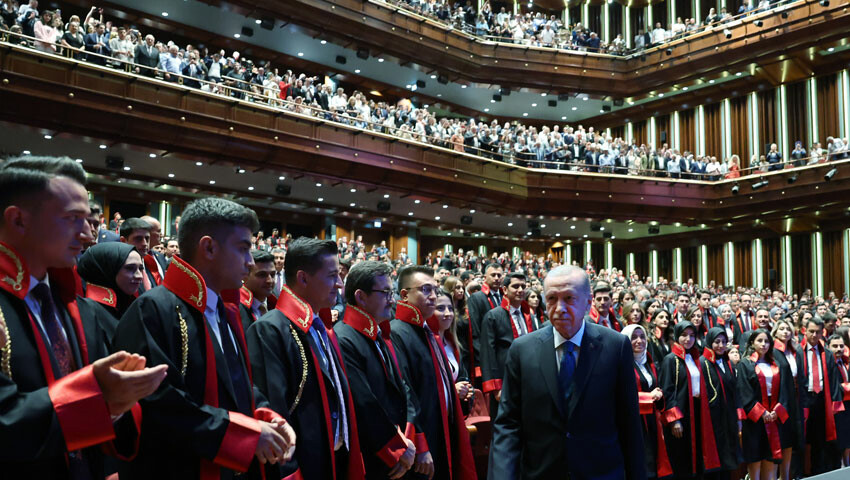 Erdoğan'dan yeni anayasa vurgusu: Özgürlükçü bir anayasa istiyoruz Erdoğan'dan yeni anayasa vurgusu: Özgürlükçü bir anayasa istiyoruz