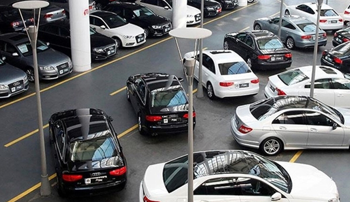 Son dakika... Sıfır ve ikinci el otomobilde fırsatçılığa geçit yok! Bakan Bolat rakamlarla duyurdu, yetki belgeleri de iptal edildi Son dakika... Sıfır ve ikinci el otomobilde fırsatçılığa geçit yok! Bakan Bolat rakamlarla duyurdu, yetki belgeleri de iptal edildi