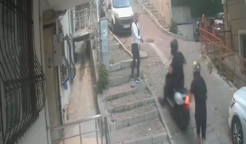 Kapkaççıların yaşadığı şok kamerada: Çıkmaz sokağa girince neye uğradığını şaşırdılar Kapkaççıların yaşadığı şok kamerada: Çıkmaz sokağa girince neye uğradığını şaşırdılar