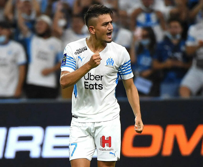 Süper Lig devi transferi bitiriyor! Cengiz Ünder İstanbul'a geliyor Süper Lig devi transferi bitiriyor! Cengiz Ünder İstanbul'a geliyor