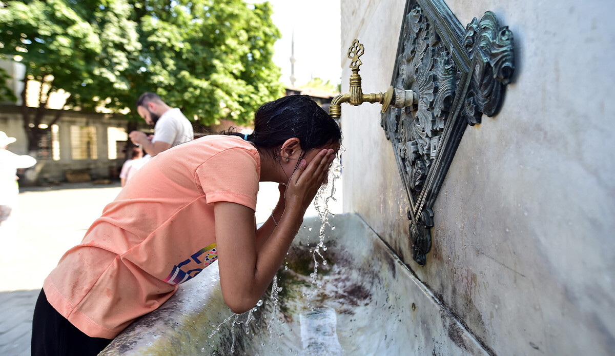 İstanbul yanıyor! Termometreler 41 dereceyi gördü, doğal afet uyarısı verildi