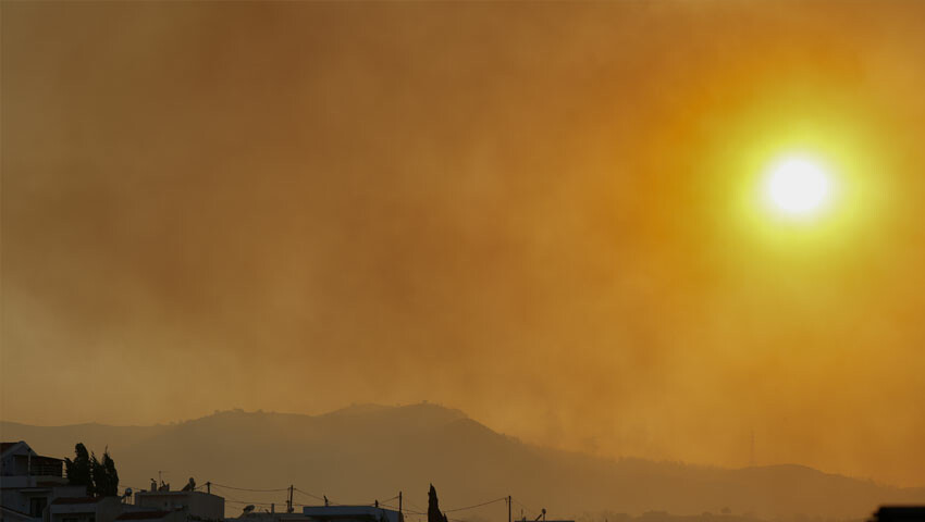 Yunanistan alev alev yanıyor! Rodos'un güneyi tamamen kül olabilir