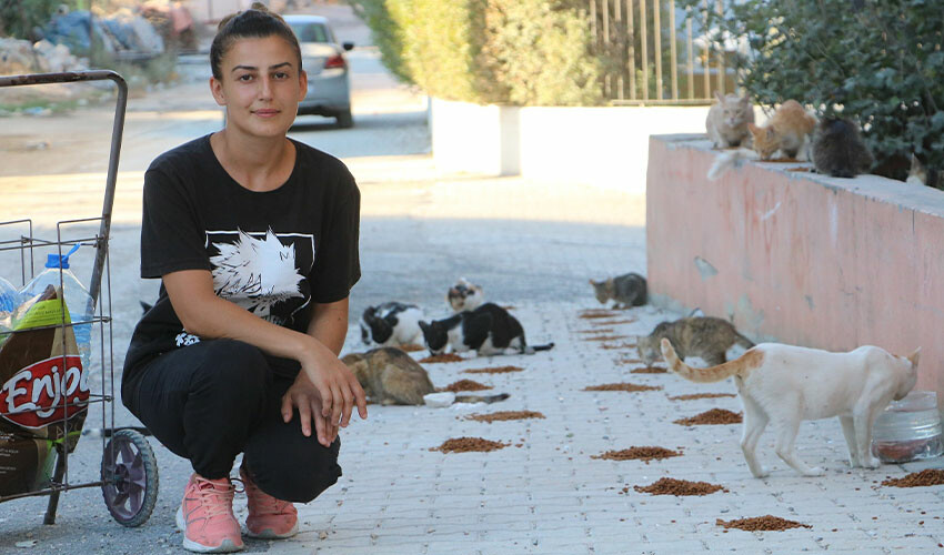 Onlar için enkaz kente geri döndü: Aylık 10 bin TL harcama yapıyor